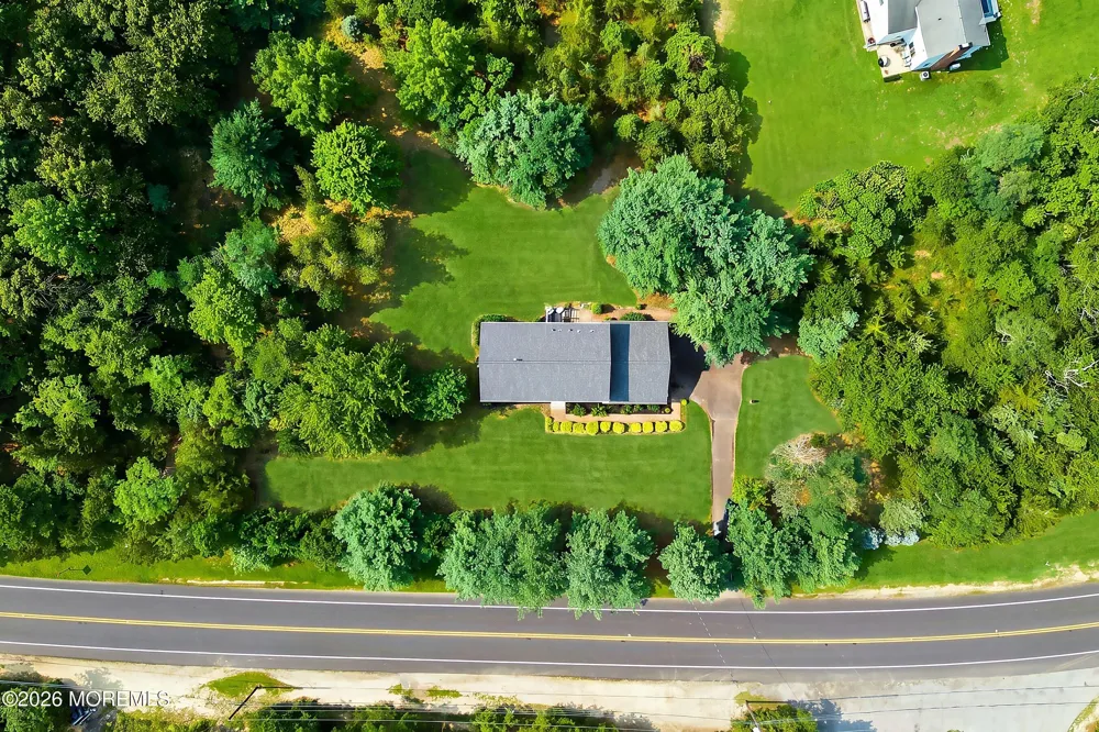 2901 Allenwood Lakewood Road Allenwood, NJ 08720