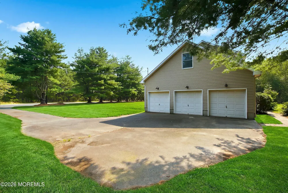 2901 Allenwood Lakewood Road Allenwood, NJ 08720