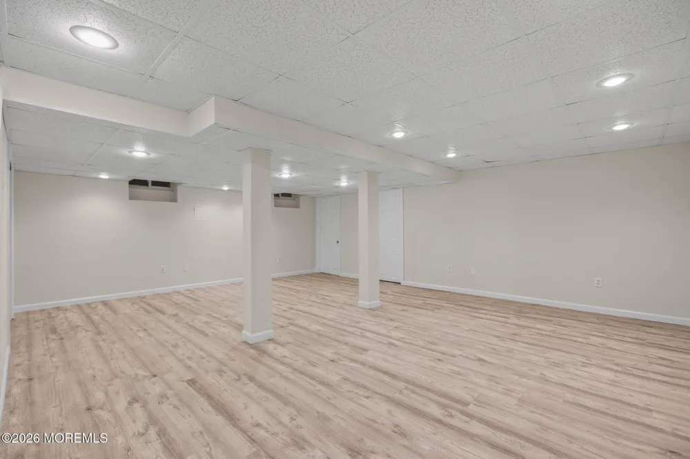 28 Buttonwood Drive Marlboro, NJ 07746