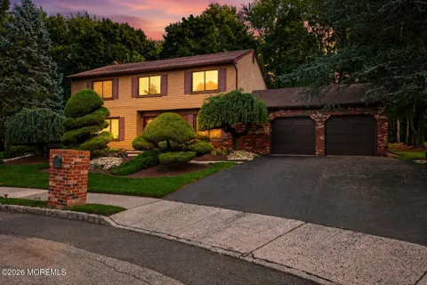 28 Buttonwood Drive