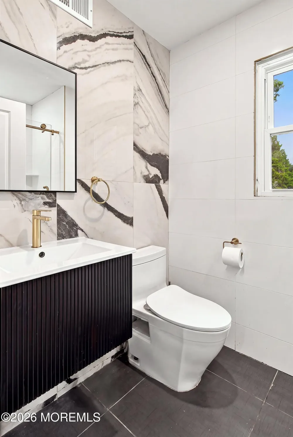 141 Jennifer Drive Lakewood, NJ 08701