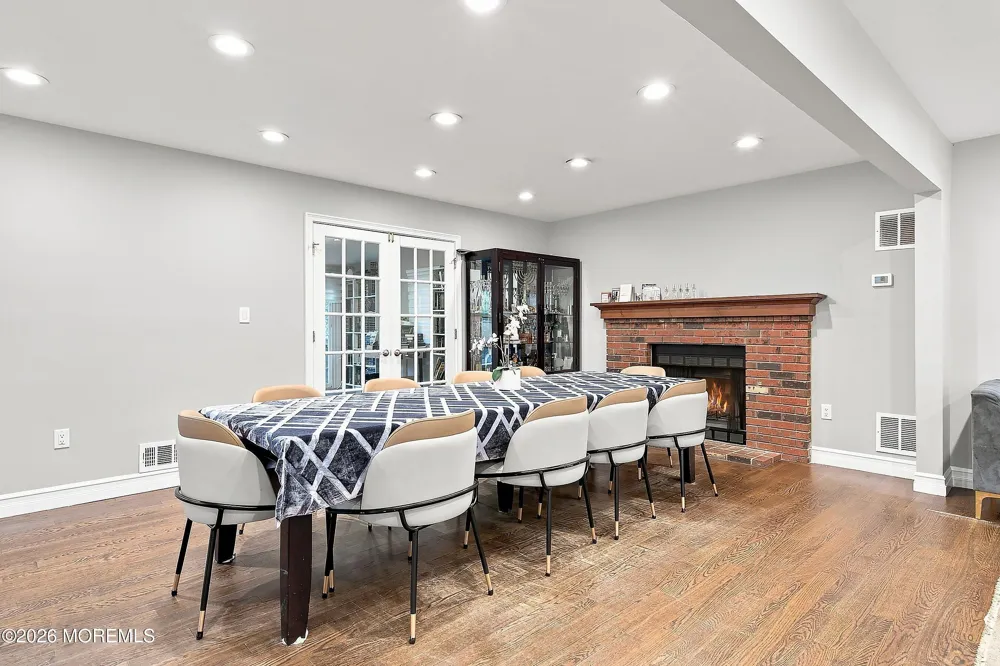 141 Jennifer Drive Lakewood, NJ 08701