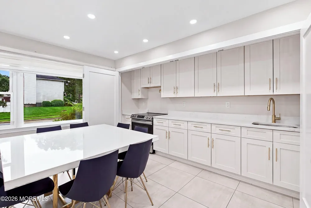141 Jennifer Drive Lakewood, NJ 08701