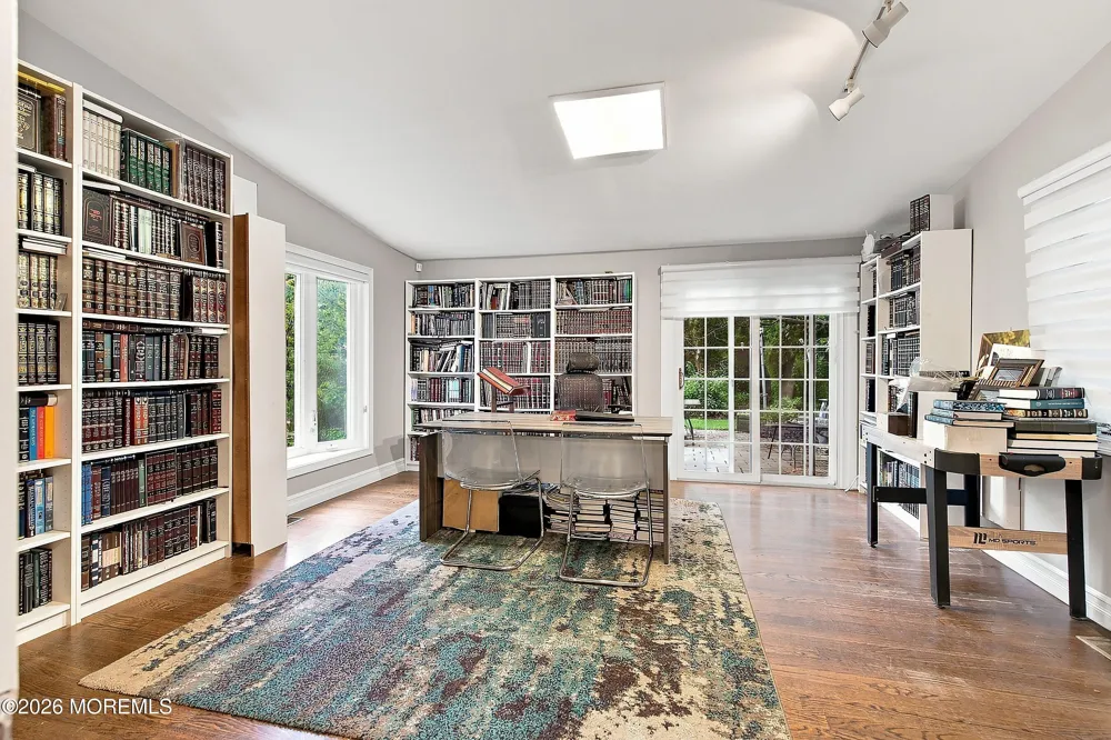 141 Jennifer Drive Lakewood, NJ 08701
