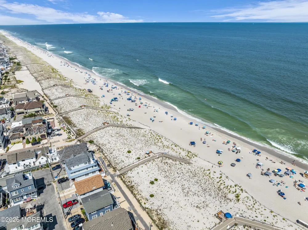 125 Strickland Boulevard #11 Lavallette, NJ 08735