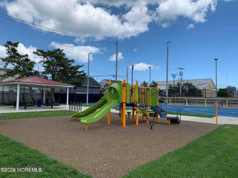 125 Strickland Boulevard #11 Lavallette, NJ 08735