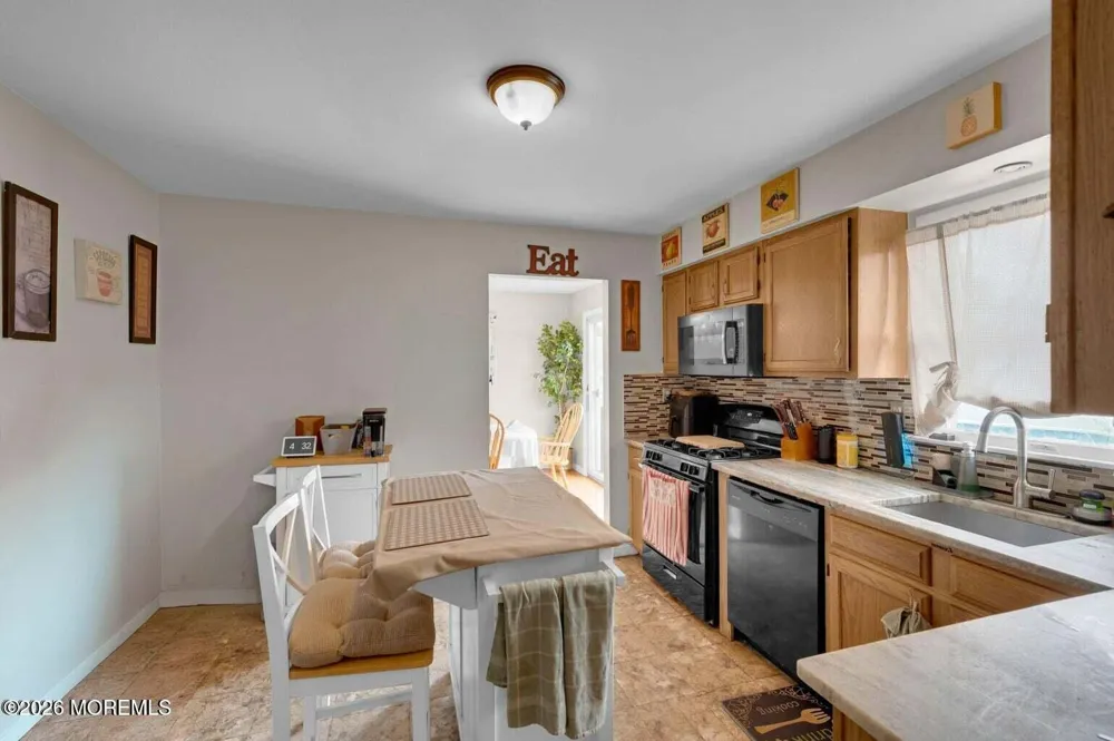 40 Wood Street Keansburg, NJ 07734