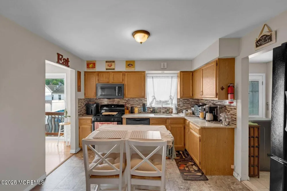 40 Wood Street Keansburg, NJ 07734