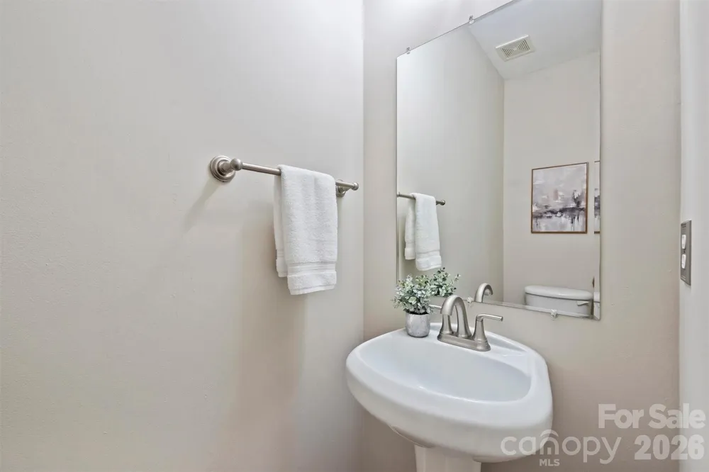 1136 Aringill Lane Matthews, NC 28104