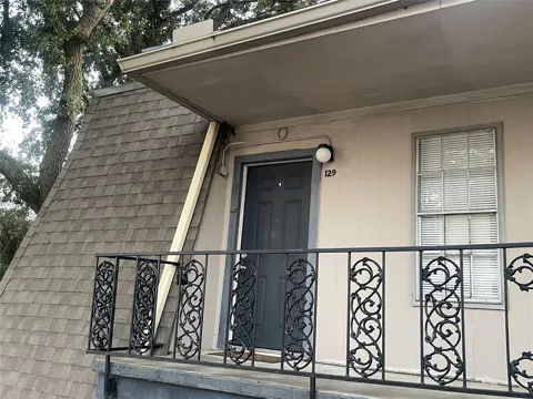 5550 Braeswood Boulevard #129