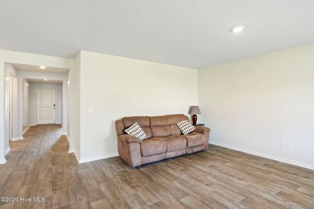 2233 Emerald Avenue Castle Hayne, NC 28429