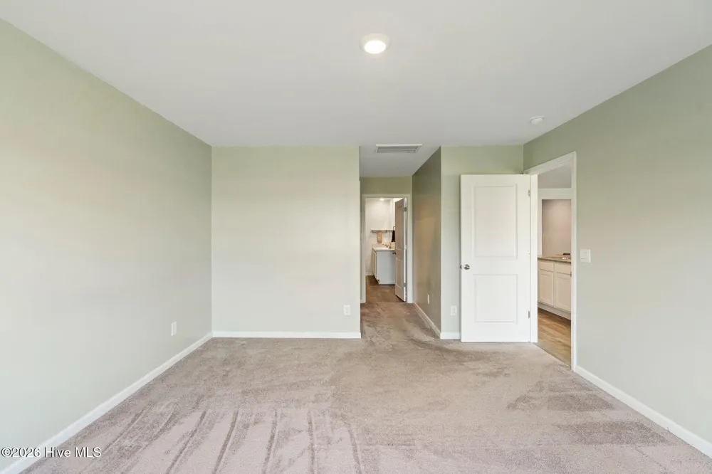 2233 Emerald Avenue Castle Hayne, NC 28429