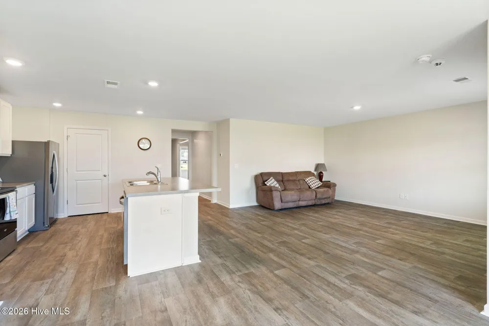 2233 Emerald Avenue Castle Hayne, NC 28429