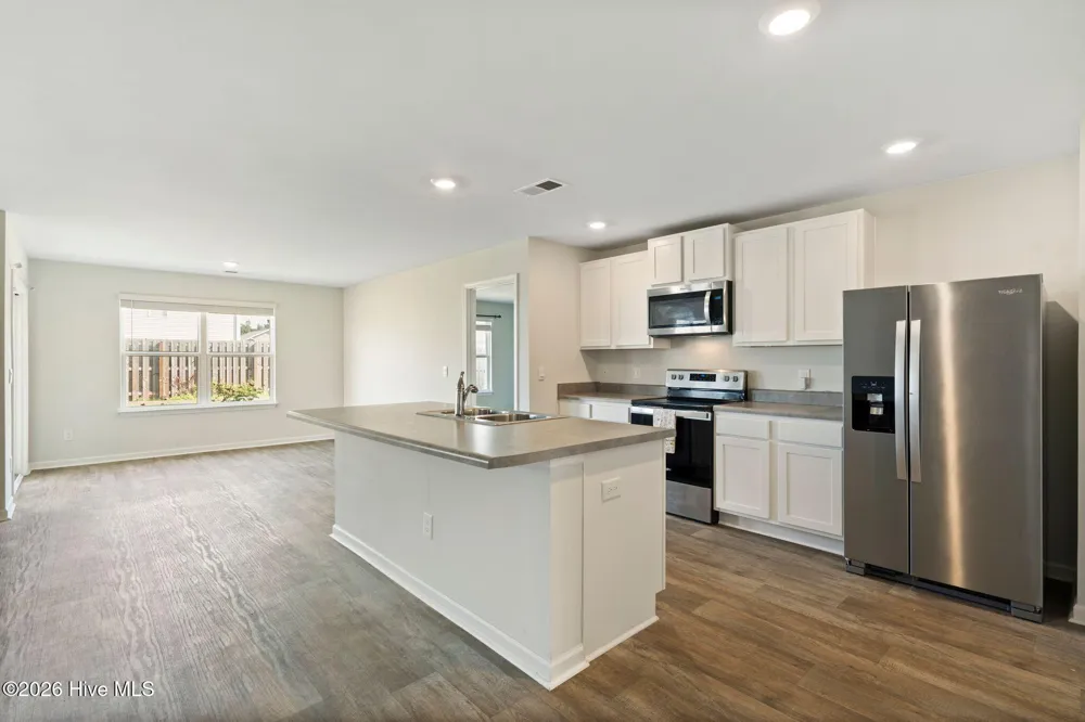 2233 Emerald Avenue Castle Hayne, NC 28429
