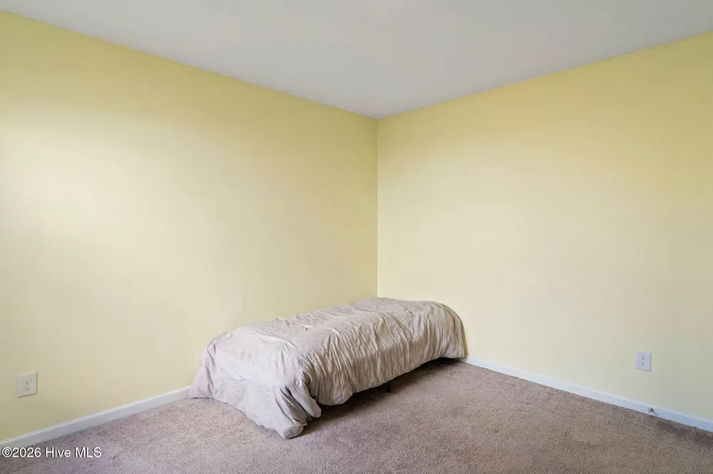 2233 Emerald Avenue Castle Hayne, NC 28429
