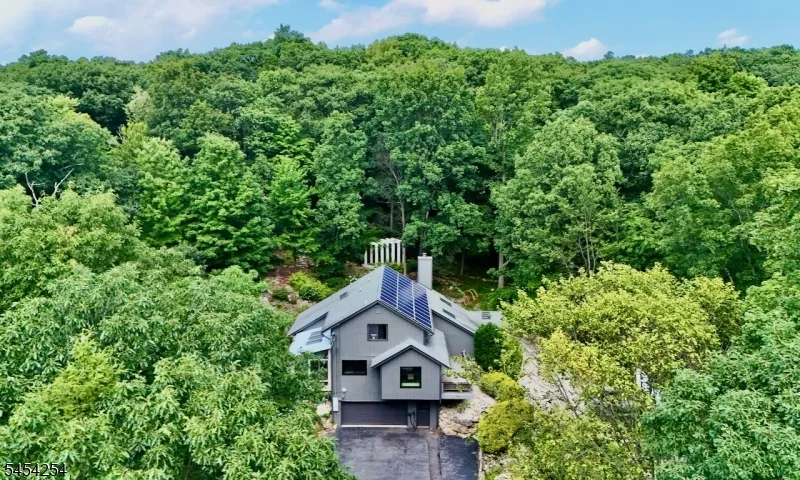 329 Glen Rd Sparta, NJ 07871