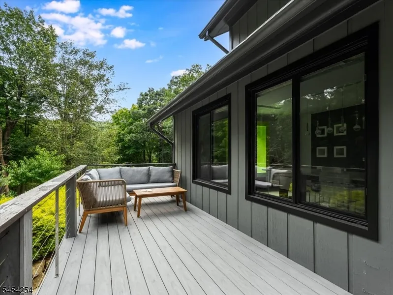 329 Glen Rd Sparta, NJ 07871