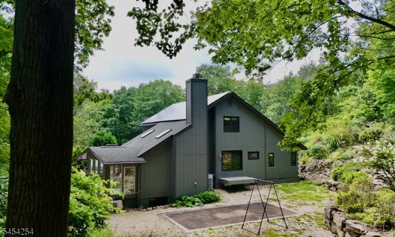 329 Glen Rd Sparta, NJ 07871