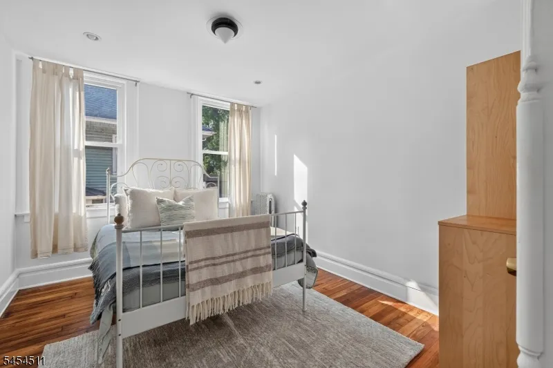 11 Stengel Ave Newark City, NJ 07112