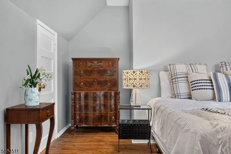 11 Stengel Ave Newark City, NJ 07112