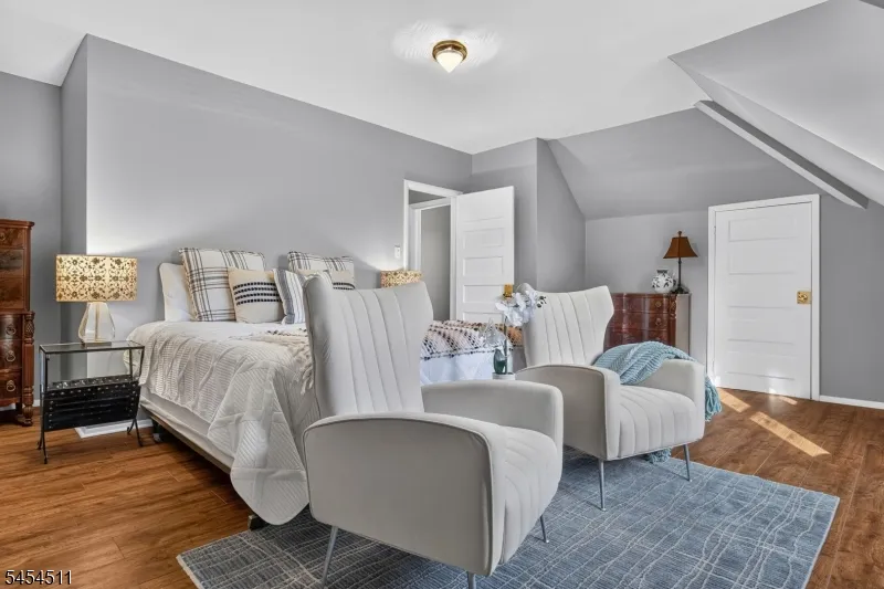 11 Stengel Ave Newark City, NJ 07112