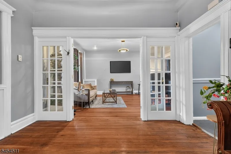 11 Stengel Ave Newark City, NJ 07112