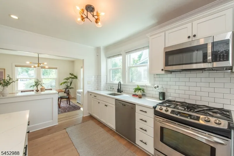 22 Euclid Pl Montclair, NJ 07042