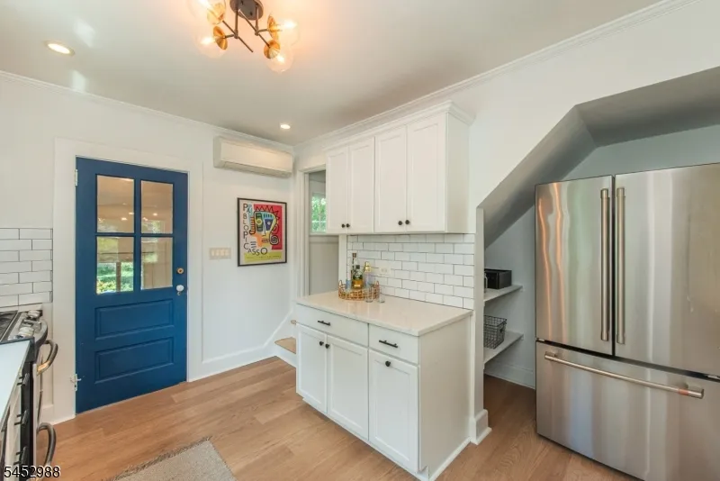 22 Euclid Pl Montclair, NJ 07042