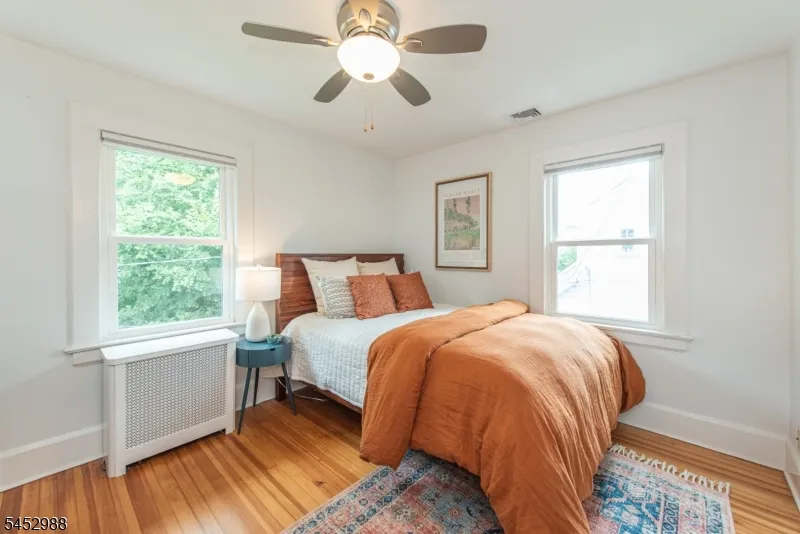 22 Euclid Pl Montclair, NJ 07042