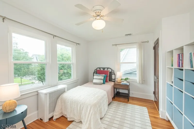 22 Euclid Pl Montclair, NJ 07042
