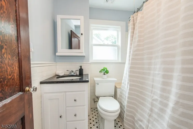 22 Euclid Pl Montclair, NJ 07042