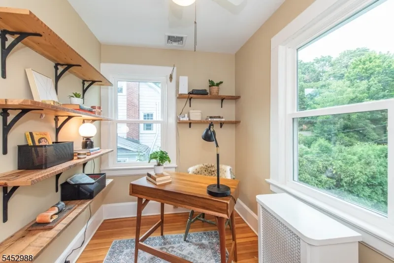 22 Euclid Pl Montclair, NJ 07042