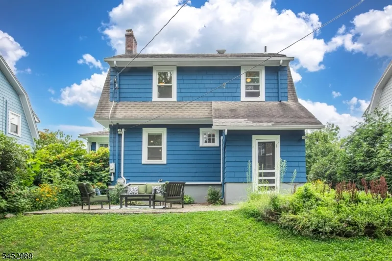 22 Euclid Pl Montclair, NJ 07042