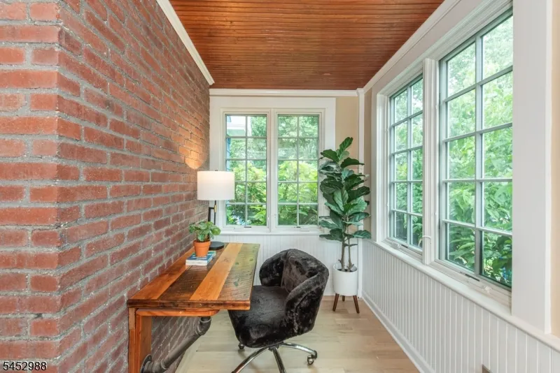 22 Euclid Pl Montclair, NJ 07042