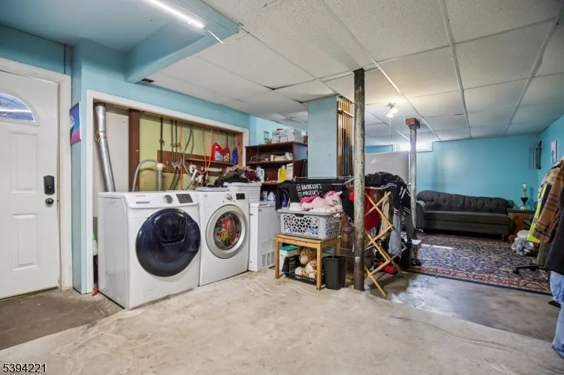 369 Queens Ct Ridgewood Village, NJ 07450