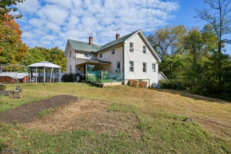 369 Queens Ct Ridgewood Village, NJ 07450