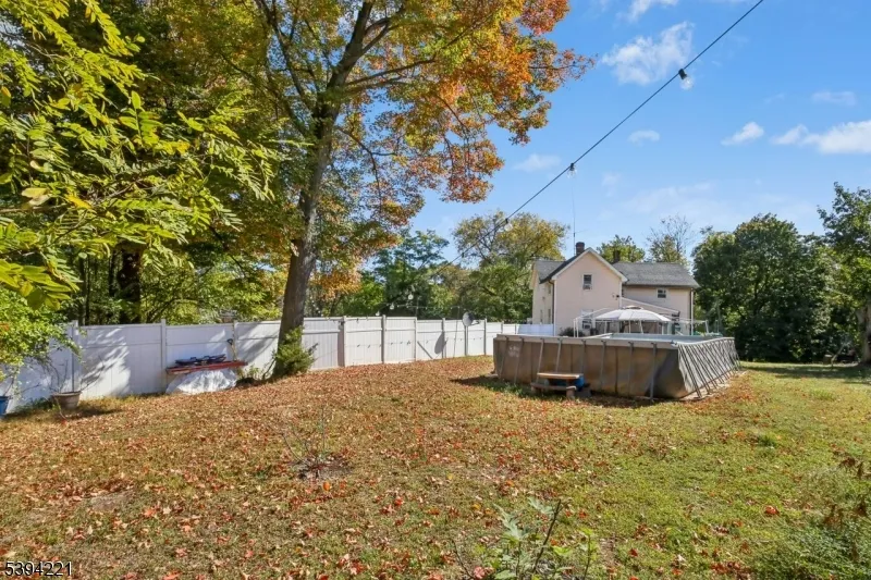 369 Queens Ct Ridgewood Village, NJ 07450