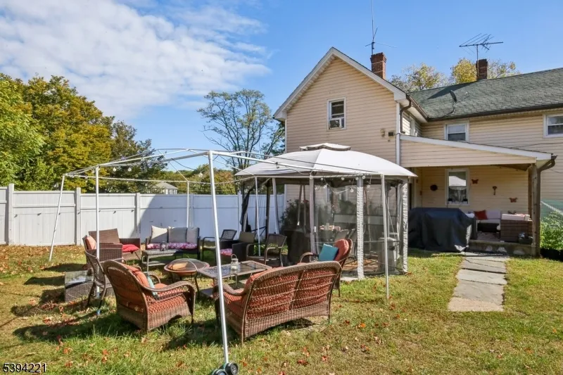 369 Queens Ct Ridgewood Village, NJ 07450