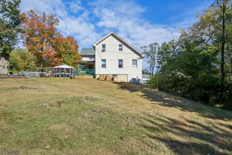 369 Queens Ct Ridgewood Village, NJ 07450