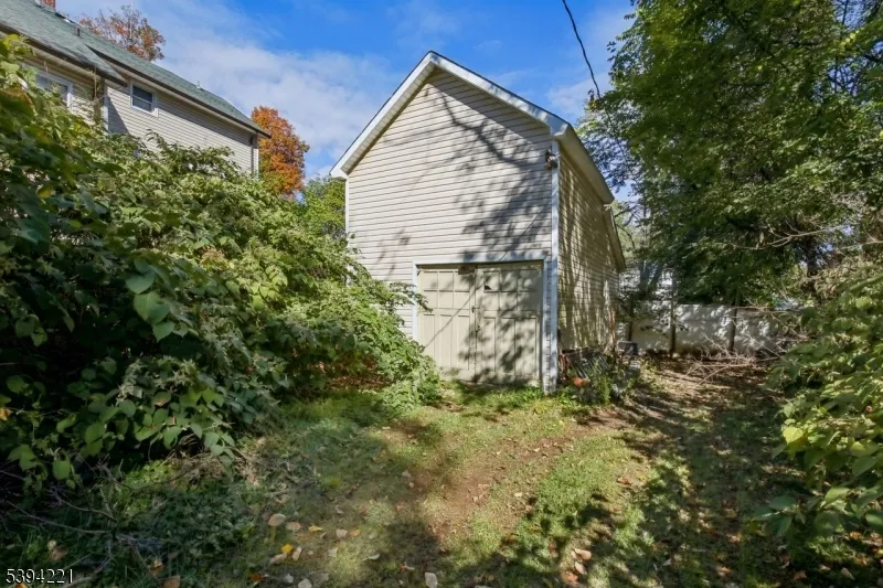 369 Queens Ct Ridgewood Village, NJ 07450