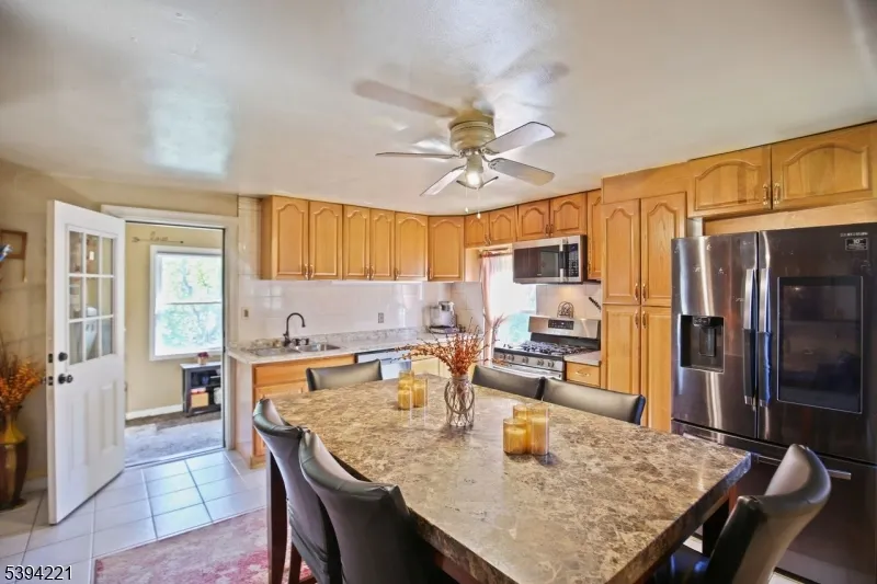 369 Queens Ct Ridgewood Village, NJ 07450