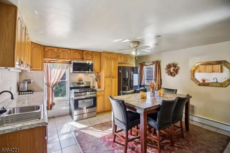 369 Queens Ct Ridgewood Village, NJ 07450