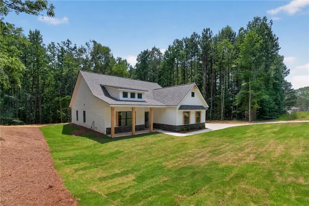 338 Dunn Road Silver Creek, GA 30173