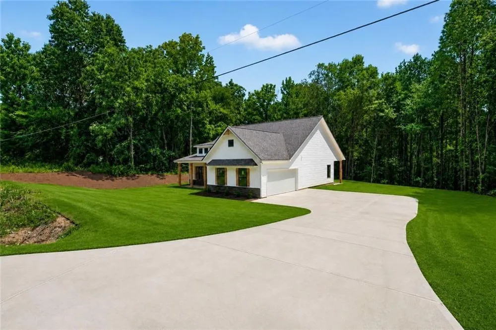 338 Dunn Road Silver Creek, GA 30173