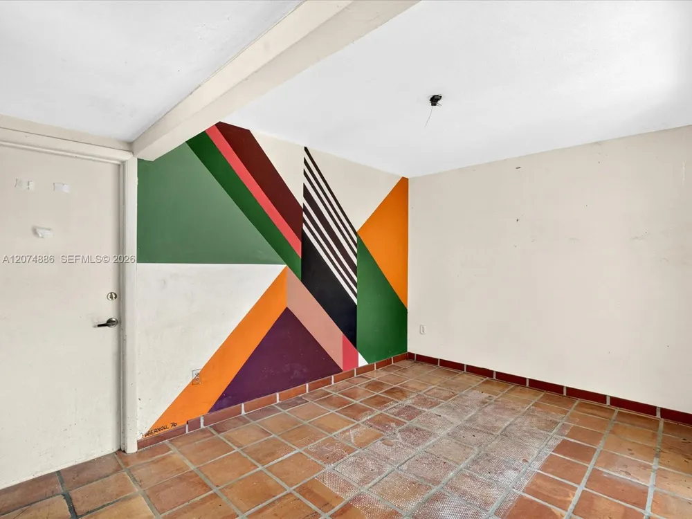 5710 SW 89th Ave Miami, FL 33173