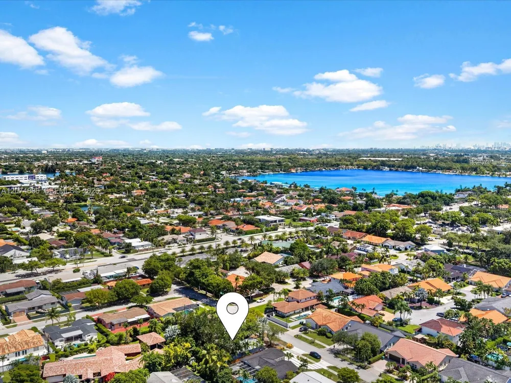 5710 SW 89th Ave Miami, FL 33173