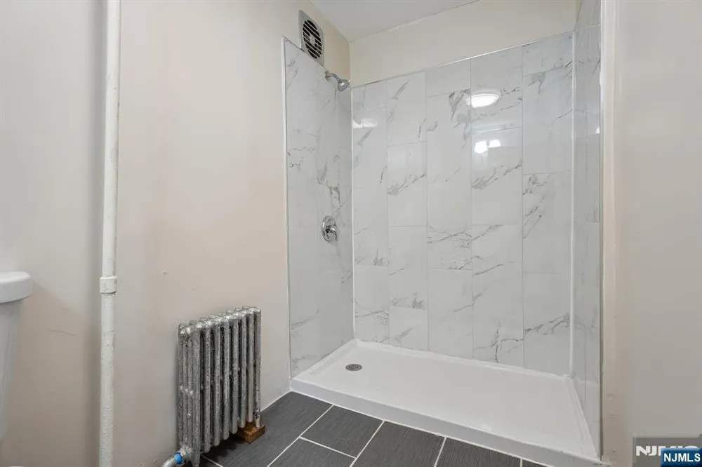 14-16 Scheerer Avenue Newark, NJ 07112