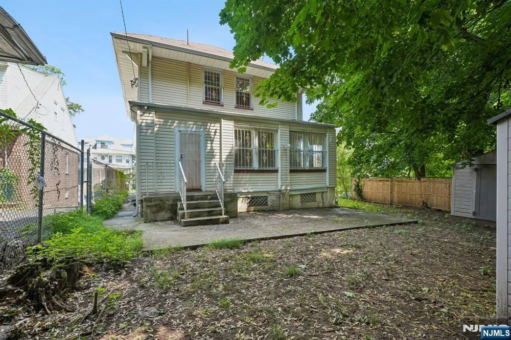 14-16 Scheerer Avenue Newark, NJ 07112