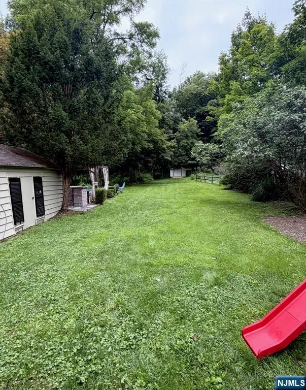 837 Circle Avenue Franklin Lakes, NJ 07417