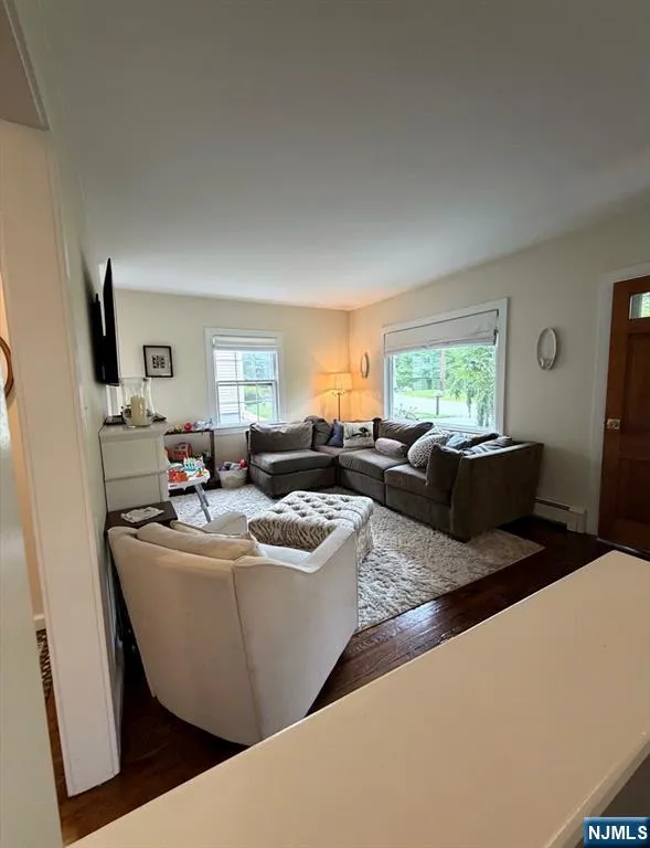 837 Circle Avenue Franklin Lakes, NJ 07417
